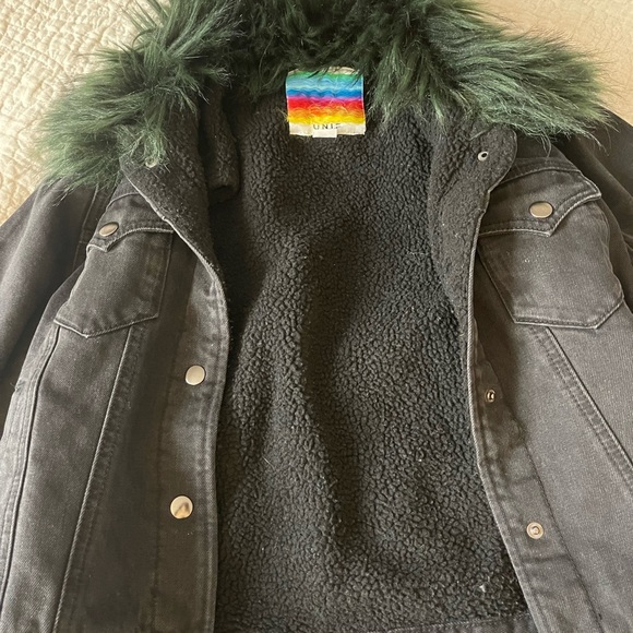 Unif brand black jean jacket with dark green fur and fuzzy inside size Small - Picture 3 of 4
